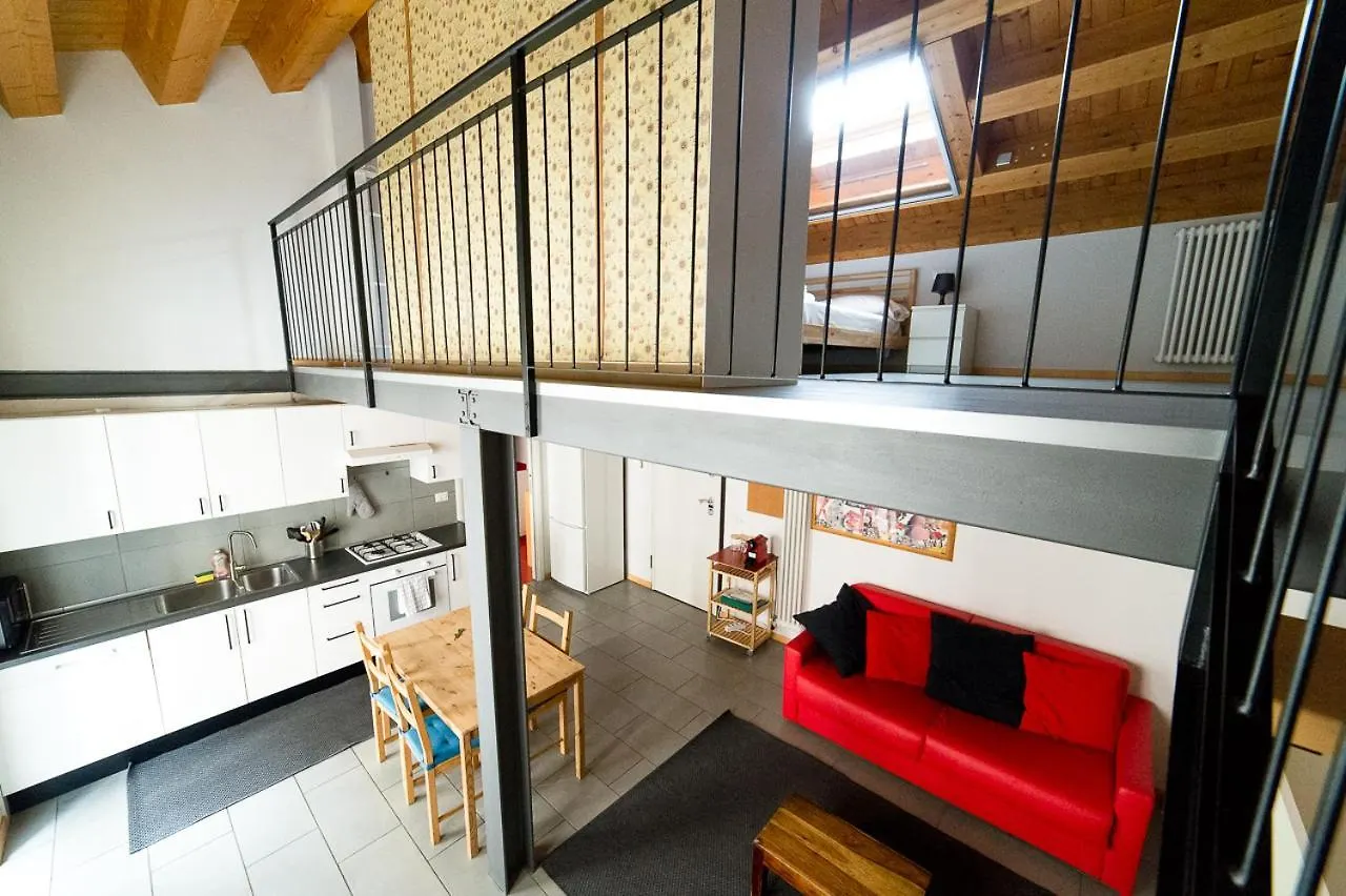 Hbhall Residenze Darsena Милан 0*,