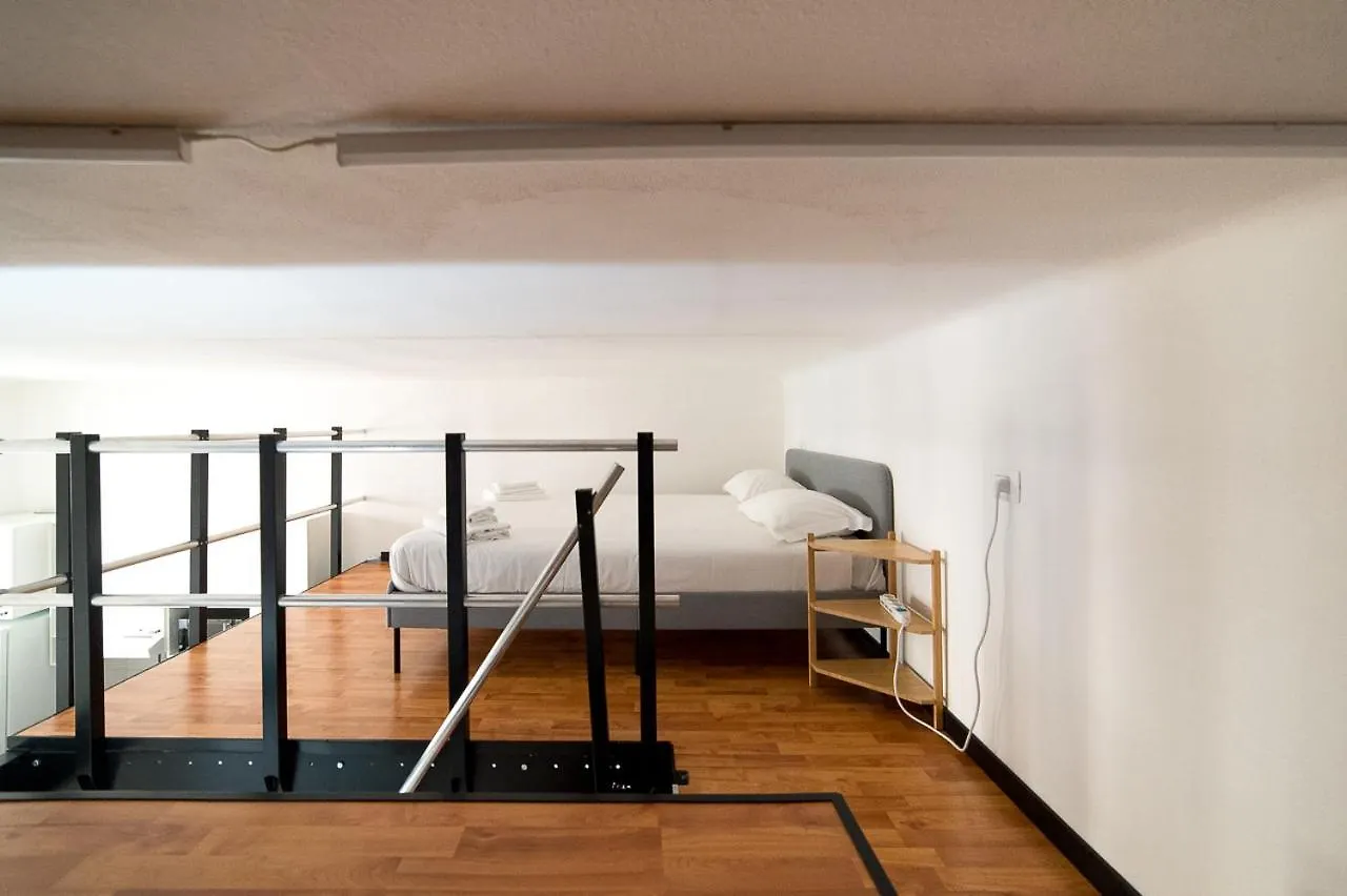 Hbhall Residenze Darsena Milaan Italië