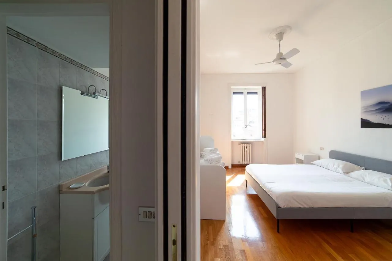 Hbhall Residenze Darsena Milan Apartment