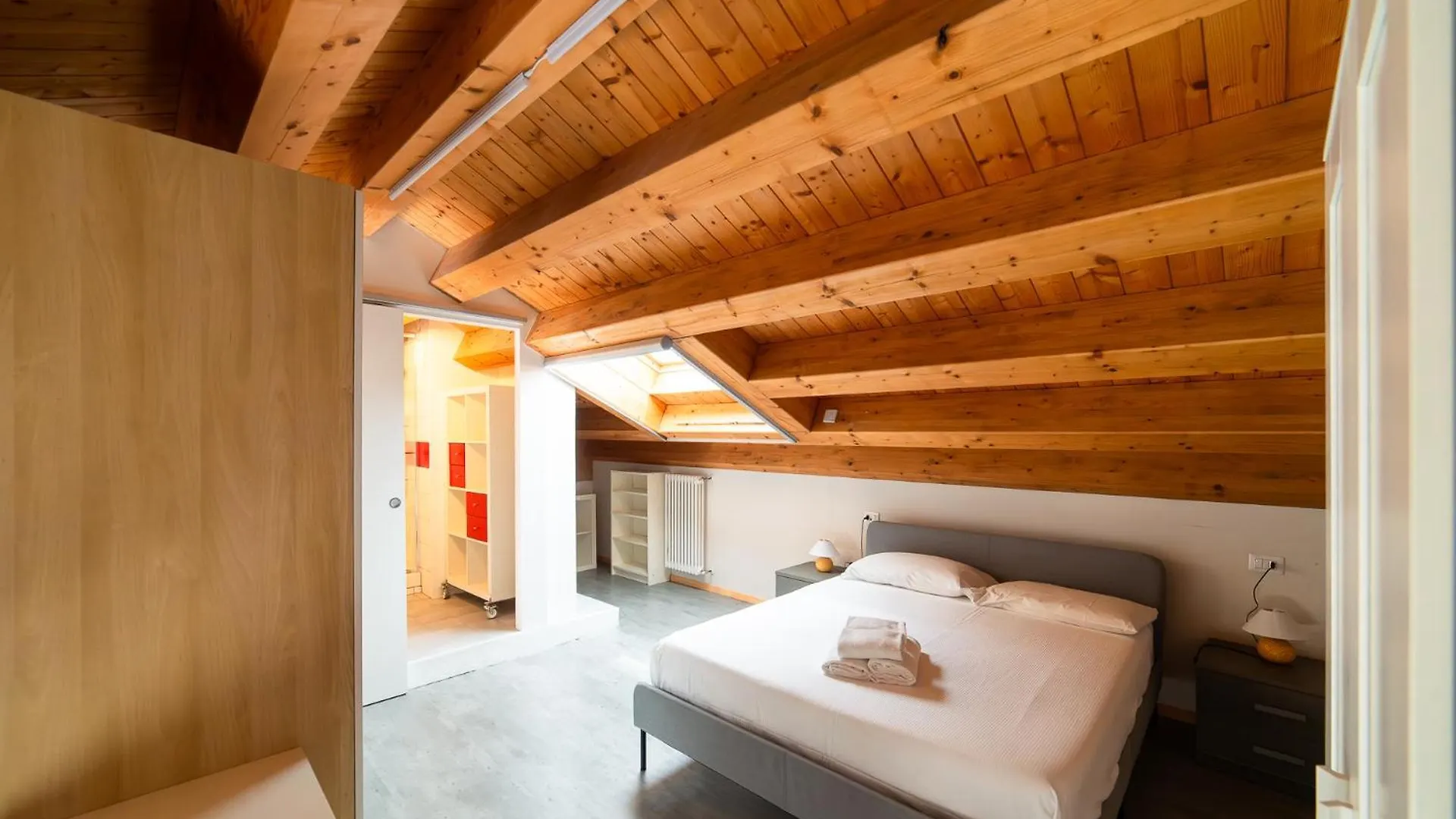 Hbhall Residenze Darsena Milaan