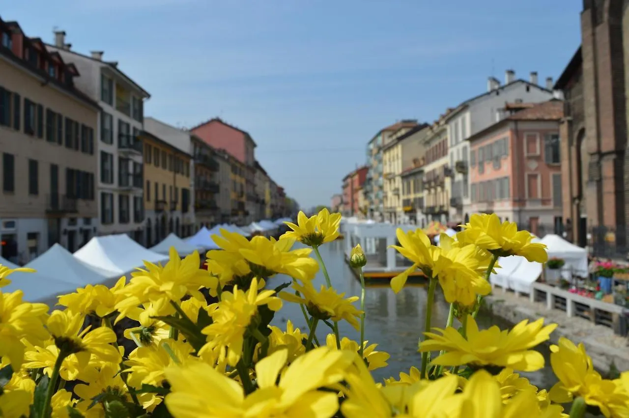 Hbhall Residenze Darsena Milan Apartment