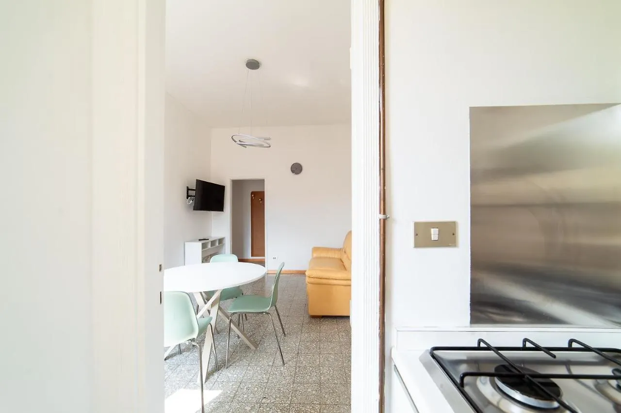 Hbhall Residenze Darsena Milan Apartment